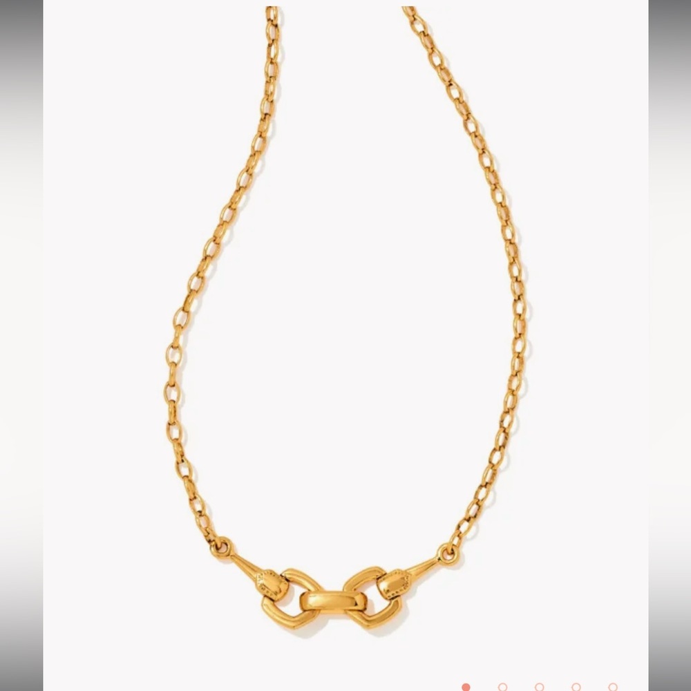 NWT Kendra Scott Beau Short Pendant Necklace in Vintage Gold